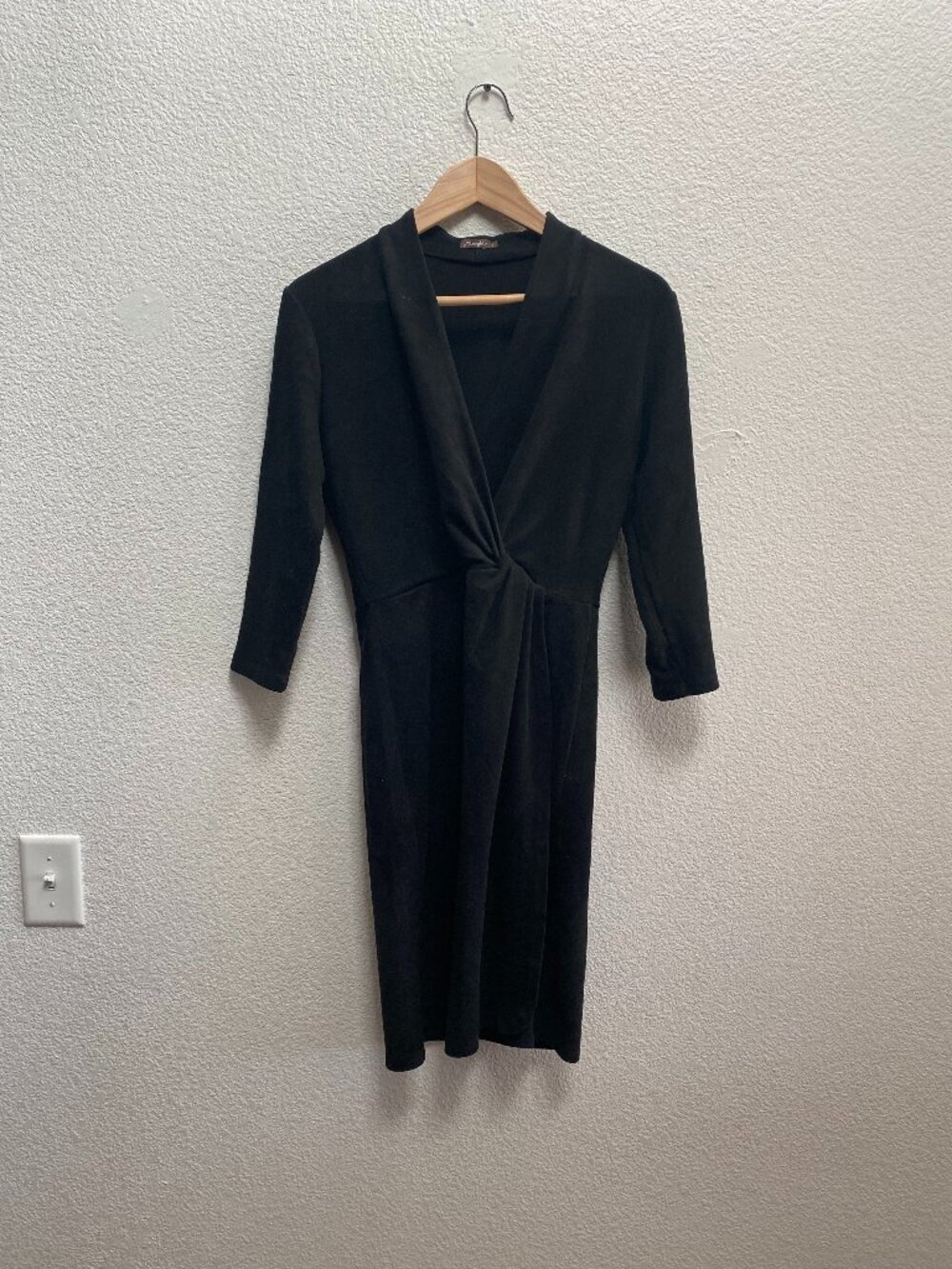 J. Mclaughlin Suede V-Neck Cinched Waist Dress Size Small Black Color Formal